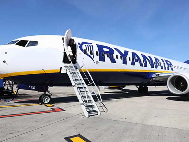 Ryanair pilots vote to back strike action