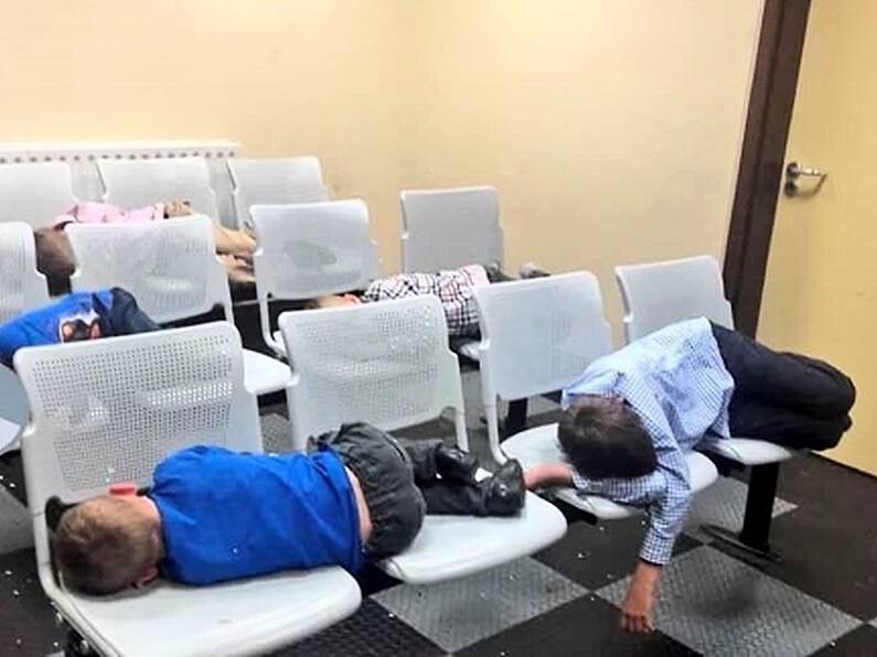 Photo of sleeping children told to seek shelter in Garda station goes viral