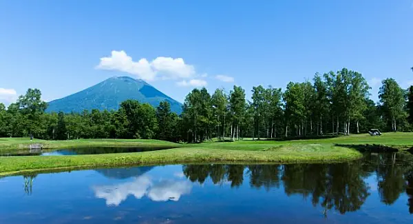 Irish golf club makes the top 10 of the 30 most beautiful golf courses in the world