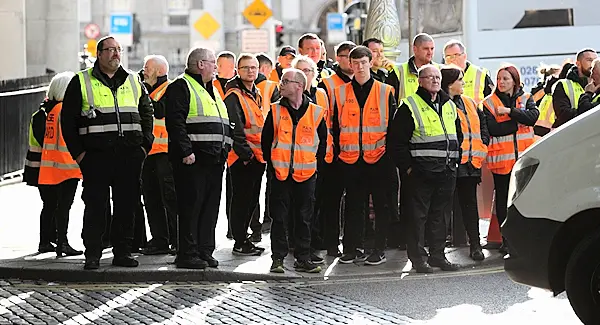 Papal Visit sights and sounds: Pope Francis arrives in Ireland