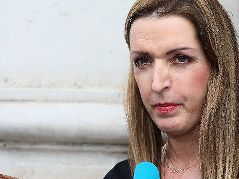 Vicky Phelan to meet with Simon Harris today