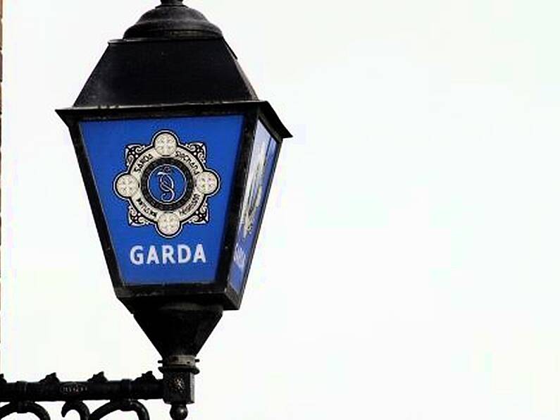 Clare gardaí investigating hit-and-run