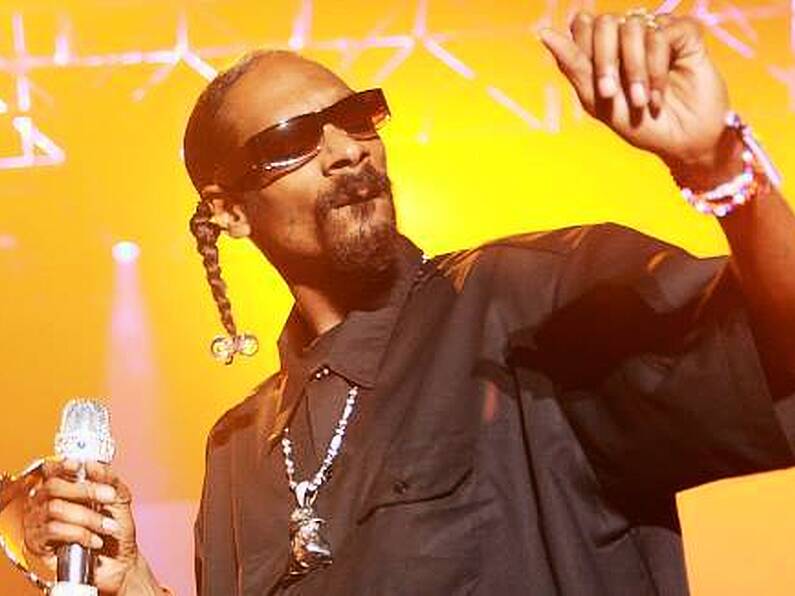 Rapper Snoop Dogg quits smoking after years of marijuana use