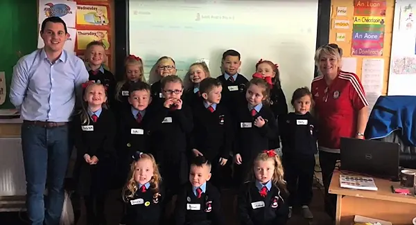 Baby Shark boi - Cork Junior Infants class take on the viral challenge