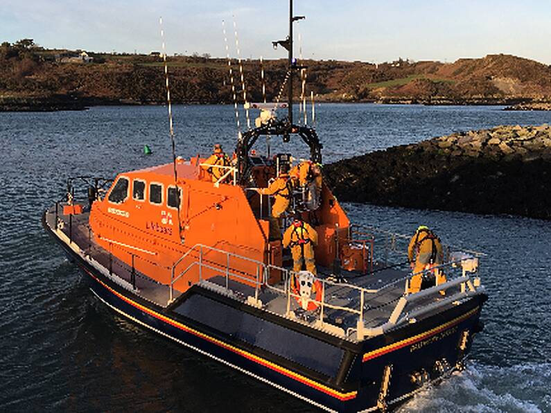 Dunmore East RNLI lifeboat launched after trawler with five onboard runs aground