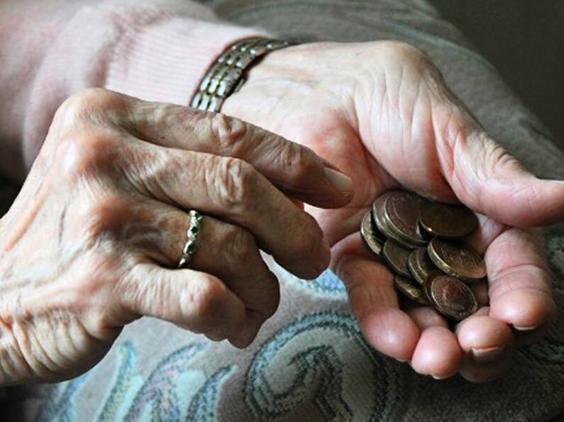 Thieves target 87-year-old woman with dementia in fraud scam