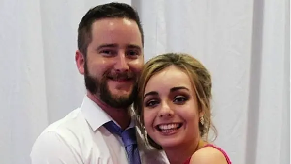 Heartbroken Louth student pleas for last memories of dead boyfriend from her lost phone