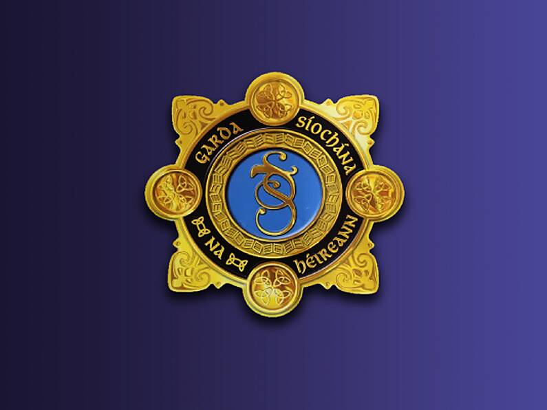 Gardaí investigating armed robbery at bookmakers