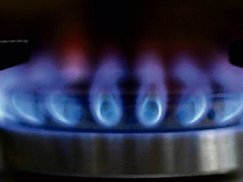 Wholesale gas prices drop 9% in October