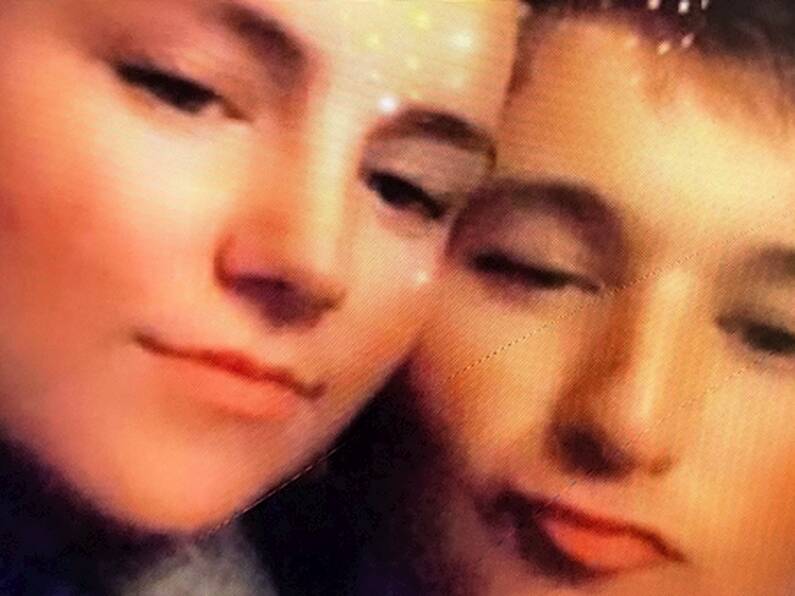 Gardaí search for brother and sister aged 14 & 17 missing since Monday