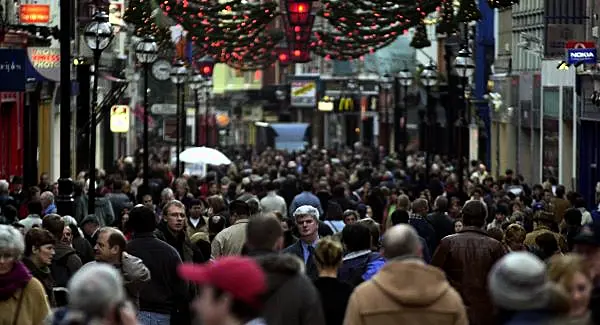 Shops see steady stream of customers looking to bag St Stephen’s Day bargains