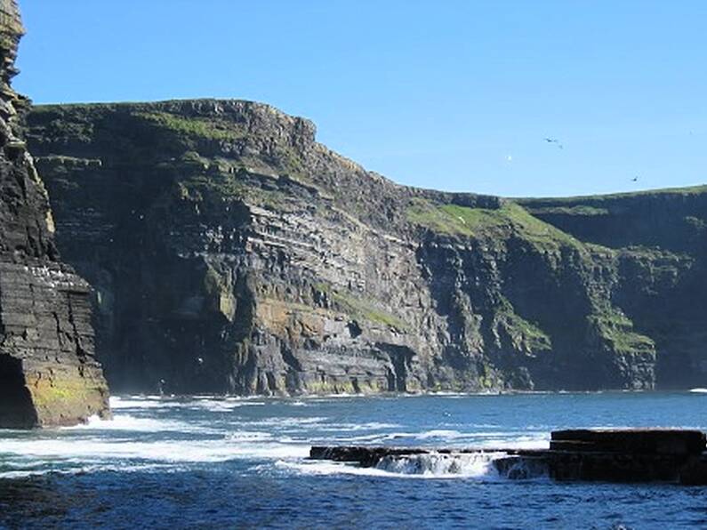 Body found at Cliffs of Moher following search of 17-year-old teen