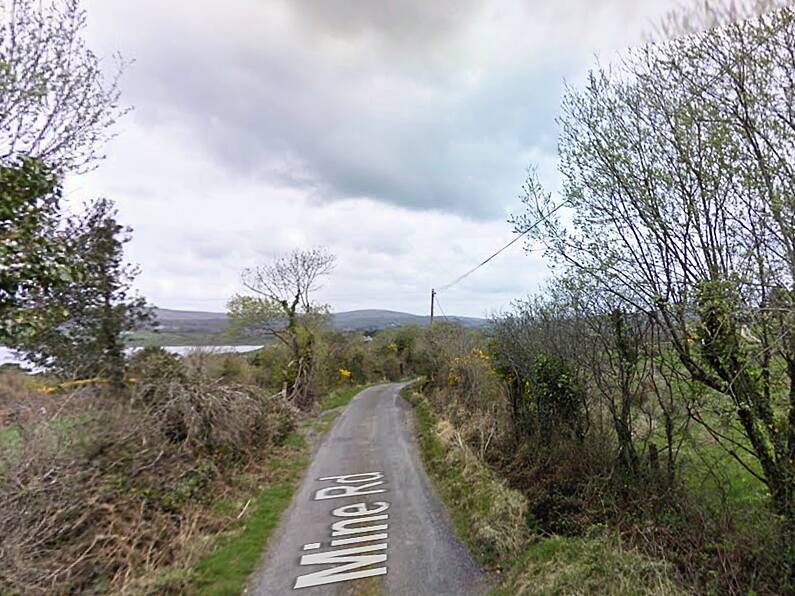 Motorist hit woman's car with iron rod following stand-off on rural road