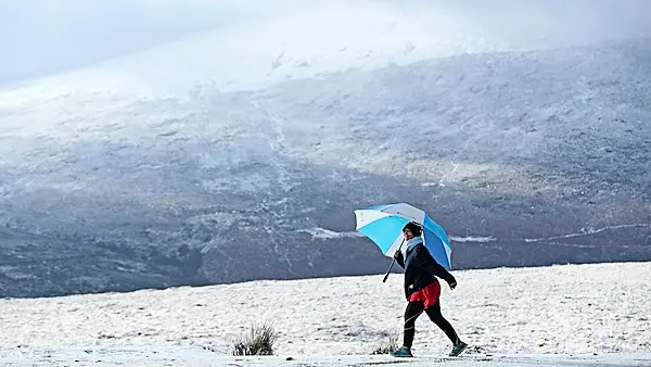 Watch as snow turns Ireland into a winter wonderland