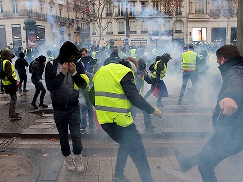 France plans crackdown on unauthorised protests