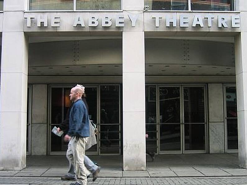 300 sign letter expressing 'deep concern and dissatisfaction' with direction of Abbey Theatre