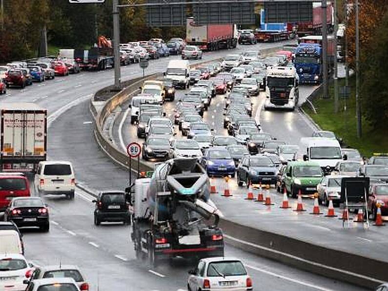 Screen in middle of M50 considered to tackle rubbernecking