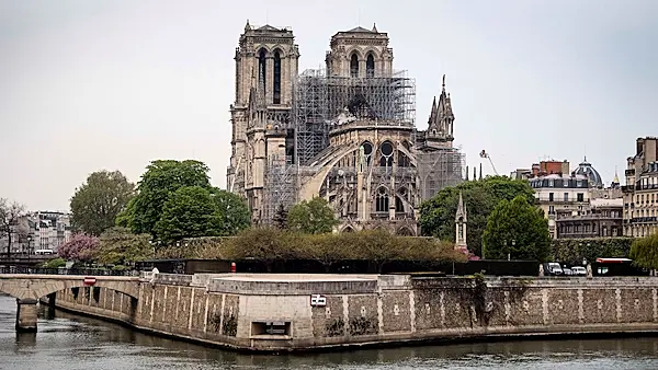 Pictures of inside Notre Dame Cathedral this morning as fire is controlled