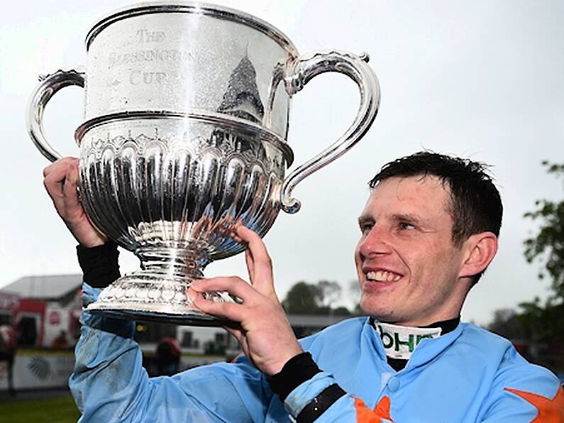 Un de Sceaux defends Champion Chase crown with sparkling Punchestown run