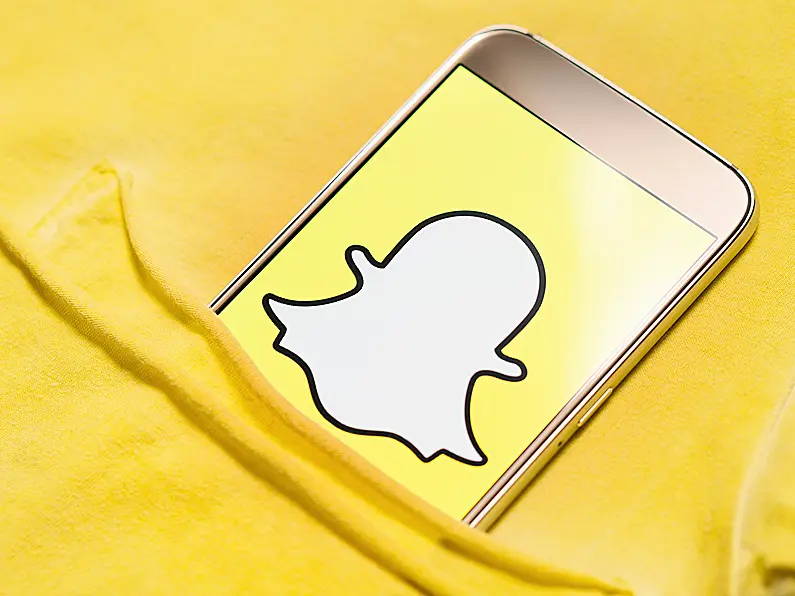 Snapchat tests new status feature