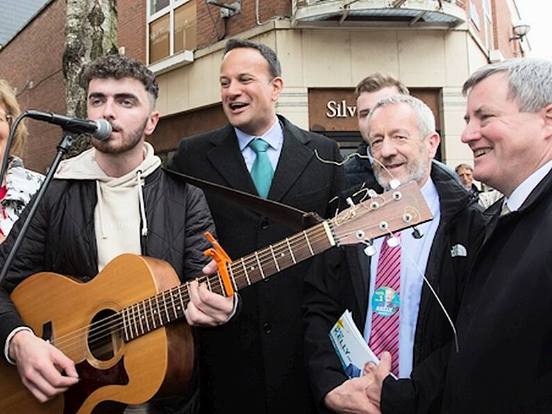 Watch: Leo Varadkar sings 'Zombie' with Limerick busker