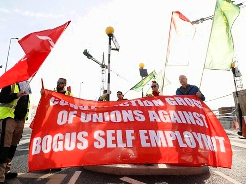 Construction workers protest against 'bogus' self-employment