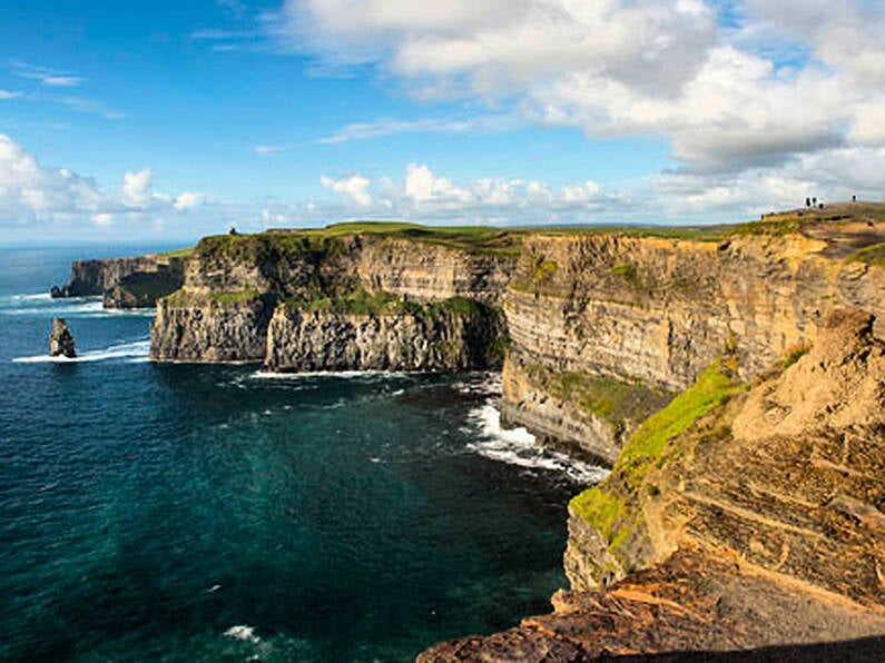 New shuttle bus to Cliffs of Moher launched