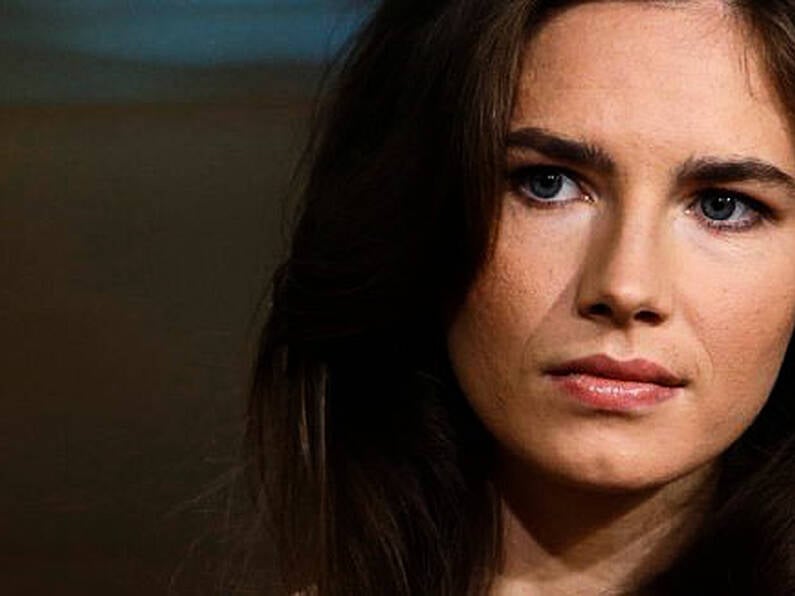 Amanda Knox asks public donors for $10,000 to pay for wedding