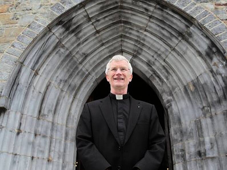 1,200 sign petition in stand-off with Kerry bishop over removal of parish priest