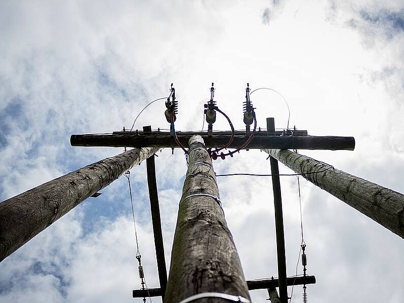 Nearly 2,000 homes and businesses without power in County Wexford