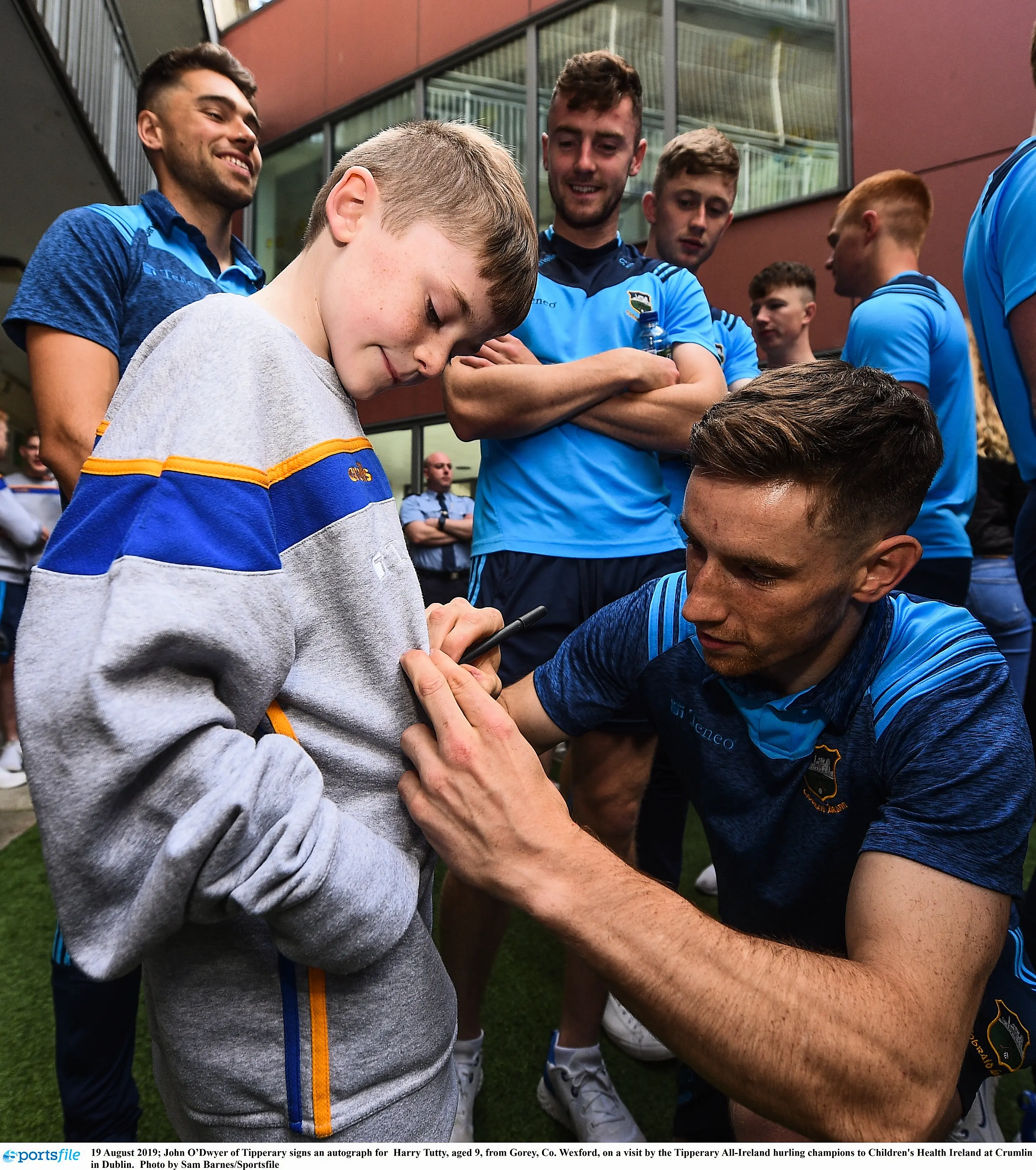 Pics: Tipp's All-Ireland winning hurlers begin celebrations by visiting two Children's Hospitals