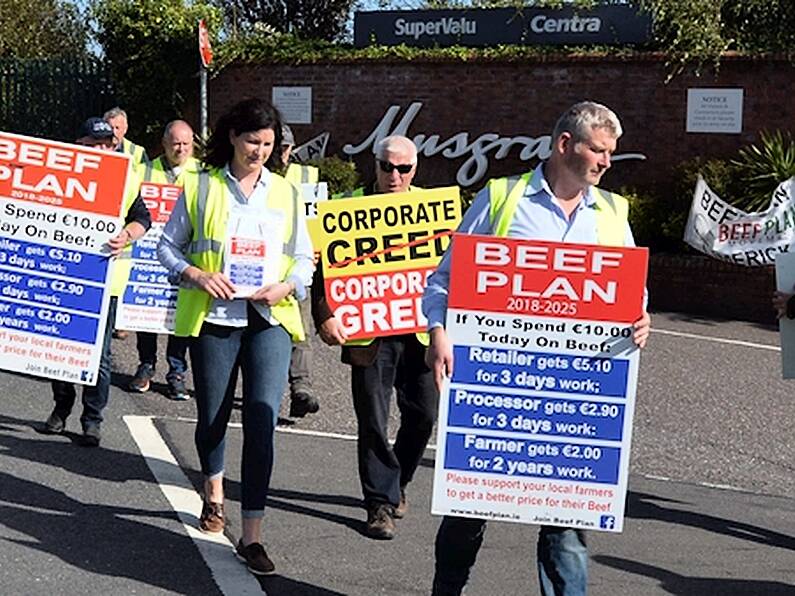 Varadkar calls for end to protests are beef talks set to resume