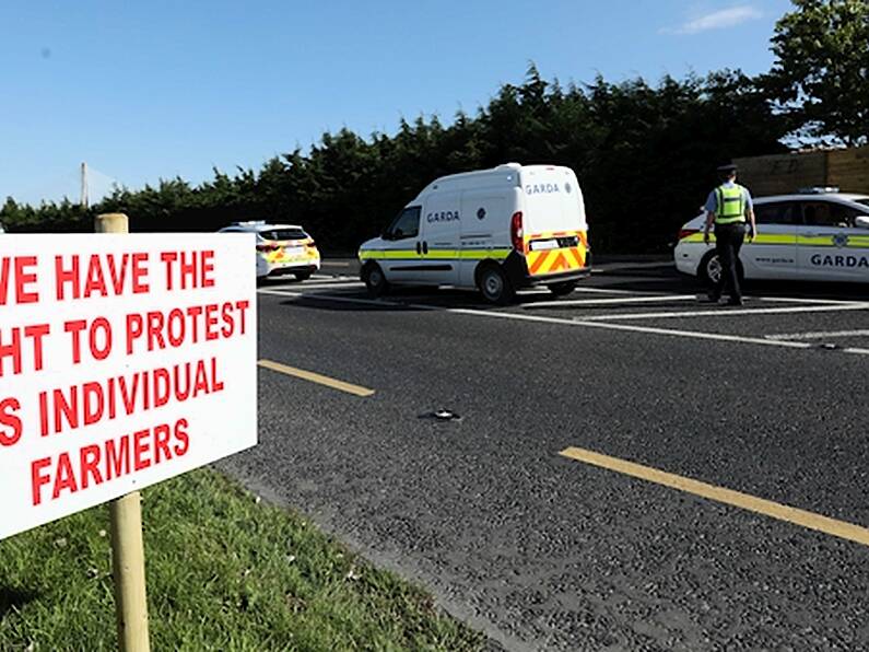 Meat Industry Ireland claims 3,000 staff temporarily let go amid beef dispute