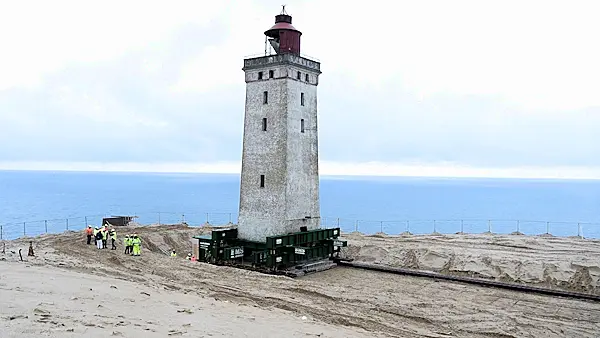 Engineers put 120-year-old lighthouse on wheels to save it from North Sea erosion