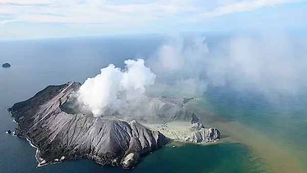 13 feared dead with 'no signs of life' on White Island after volcanic eruption