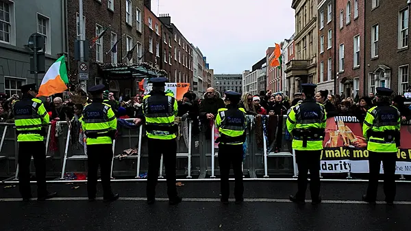 Hundreds protest outside Dáil calling for action to address homelessness