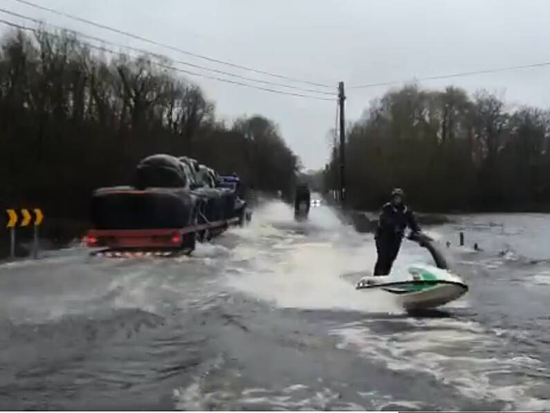 WATCH: Mad Tipp lads make most of the floods