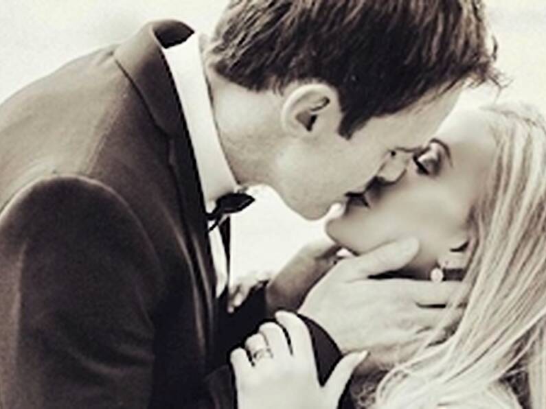 Kevin Kilbane marries Canadian figure skater Brianne Delcourt