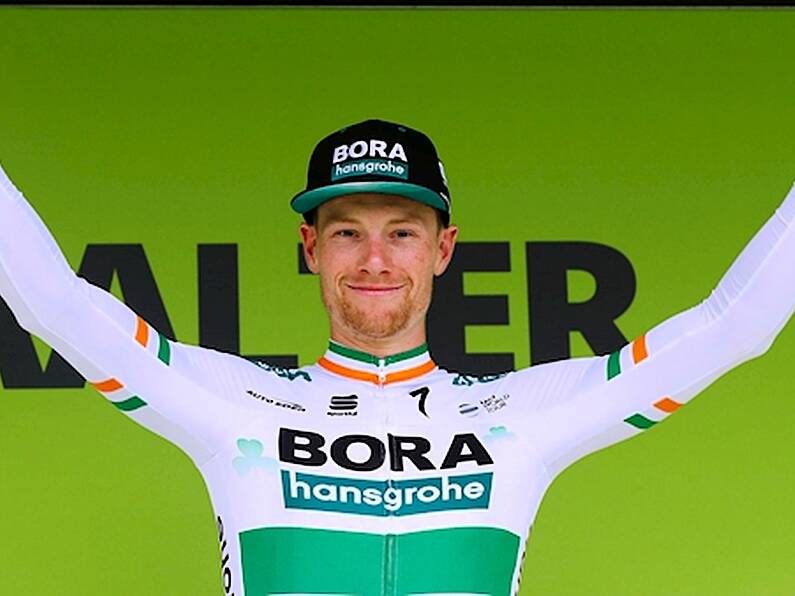 Who is Sam Bennett and what does the green jersey mean at Tour De France?