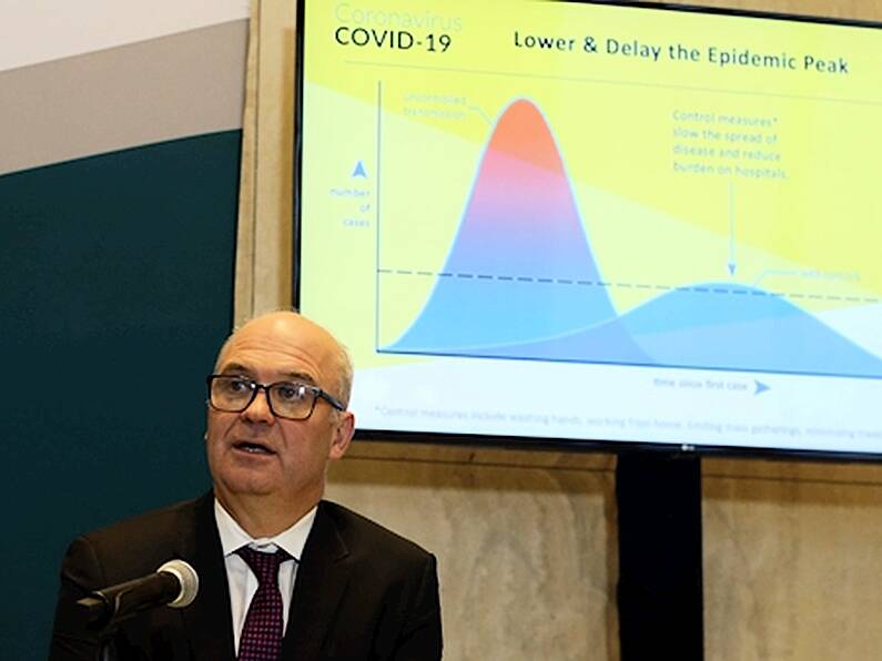 Coronavirus: Two deaths and 814 new cases of Covid-19