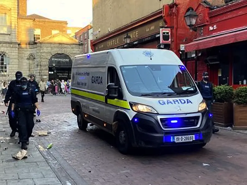 Gardaí under glass bottle fire during second night of Dublin street crowd arrests