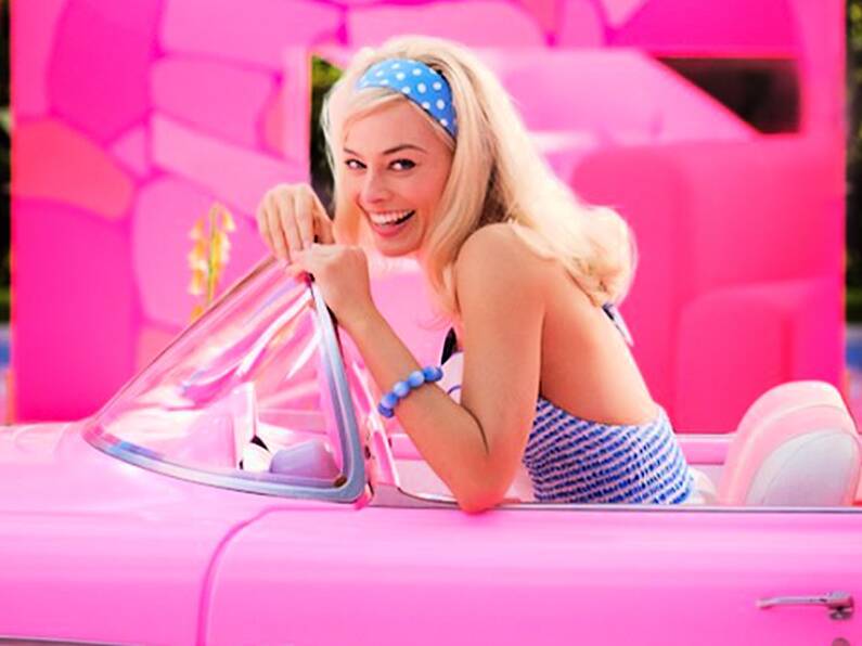 FIRST LOOK: Margot Robbie as Barbie