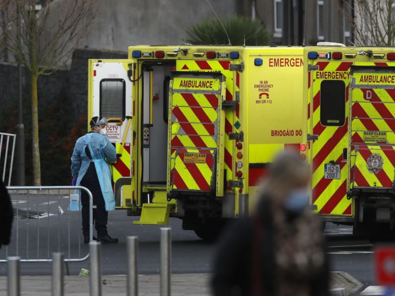 Ambulance workers begin ballot over strike action