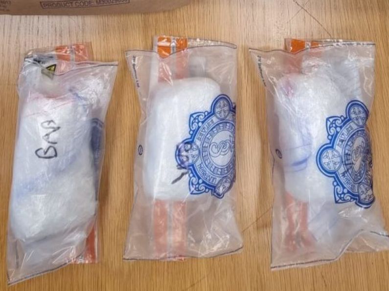 Two arrested after seizure of drugs worth €100,000