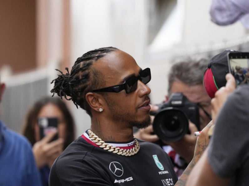 Hamilton warned not to expect instant results from Mercedes upgrade