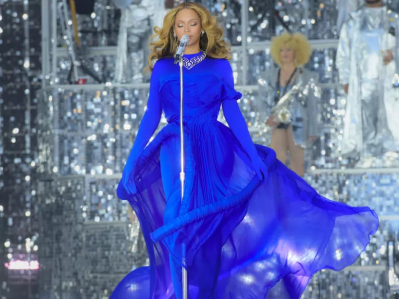 Beyonce kicks off first London show with gratitude during dazzling disco party
