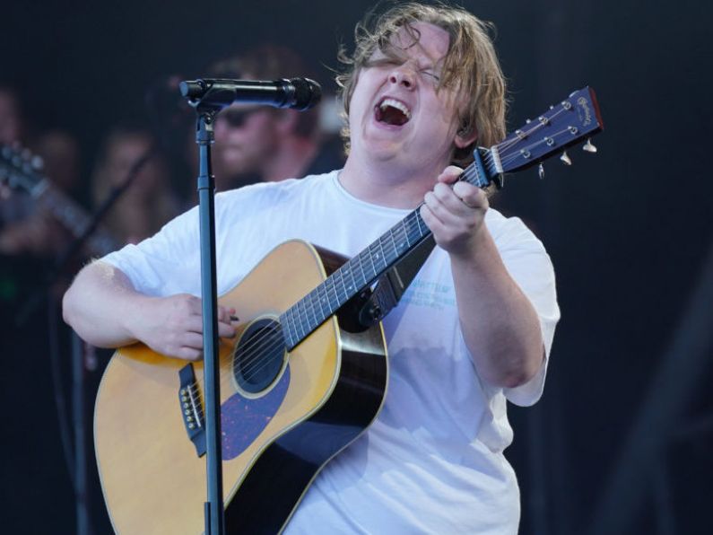 Glastonbury’s Pyramid stage crowd carries Lewis Capaldi through voice issues