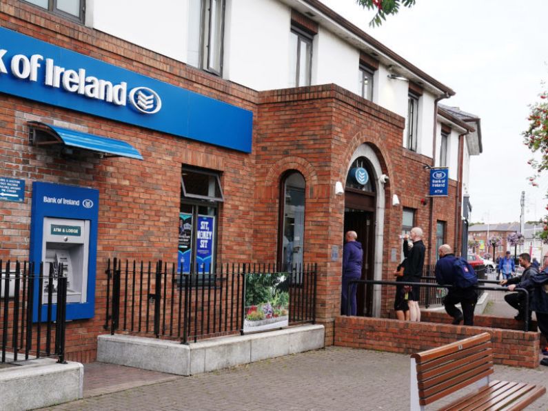 Bank of Ireland boss apologises for ‘significant technology outage’