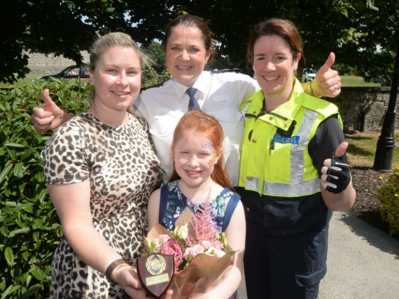 Girl (7) commended for saving mother's life