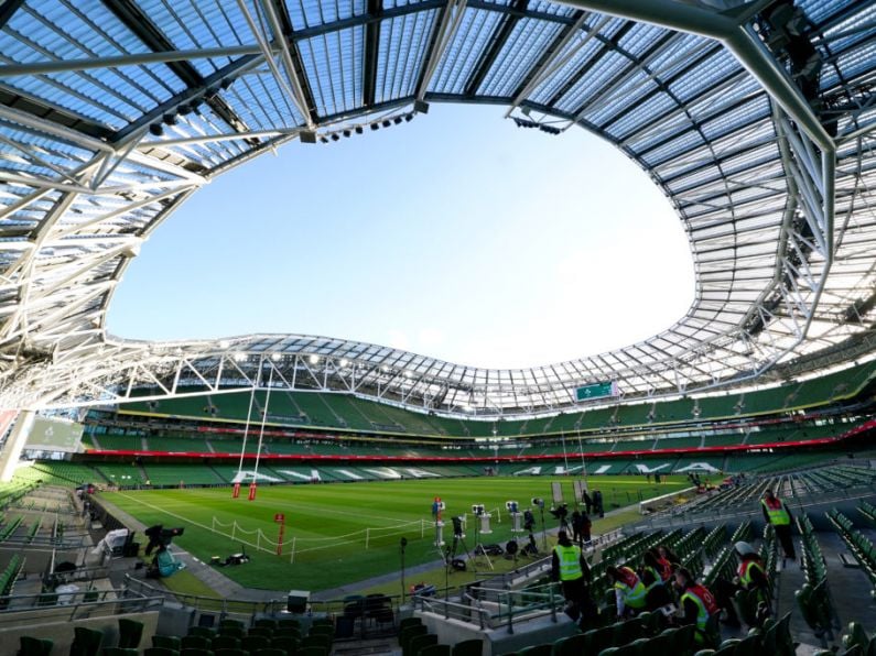 Fans receive free beer at Aviva Stadium after internet issues